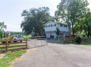 8004 Manning Rd, Germantown, OH 45327