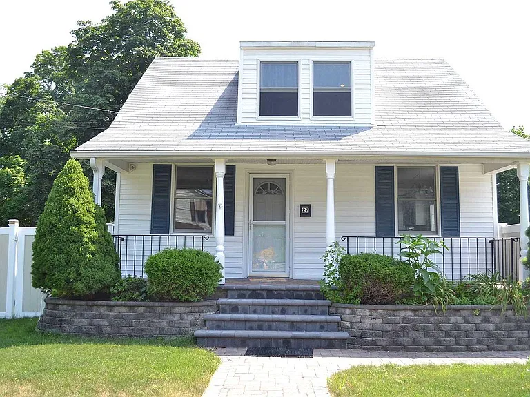 22 Marcy Ave — Photo 1