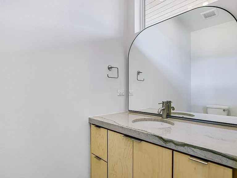 1701 W Saint Johns Ave — Photo 5