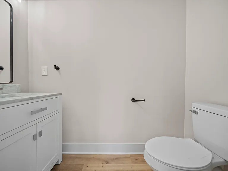 2589 Dayton Ave — Photo 23