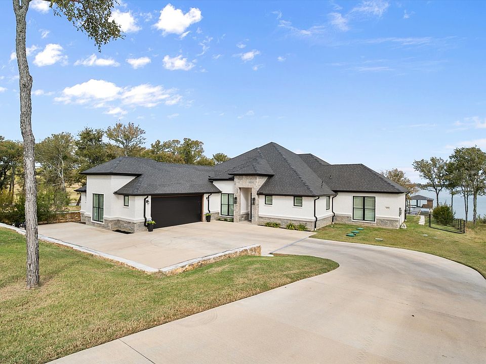 1st image of 121 Diamond Point Dr