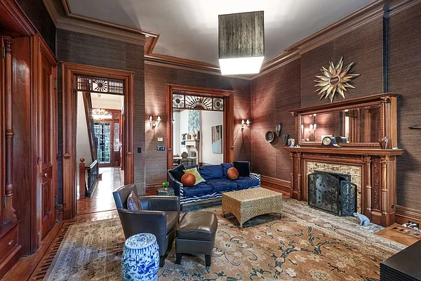Sold by Compass | media 2