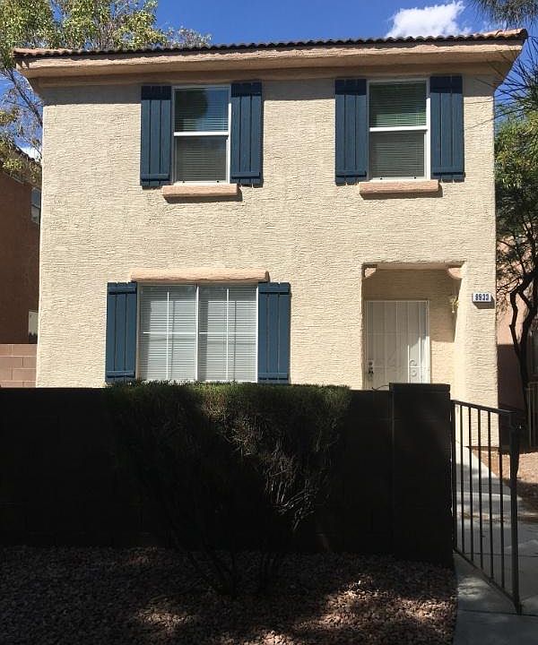 1st image of 9933 La Paca Ave