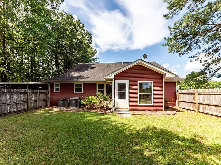 2126 State Rd — Photo 48