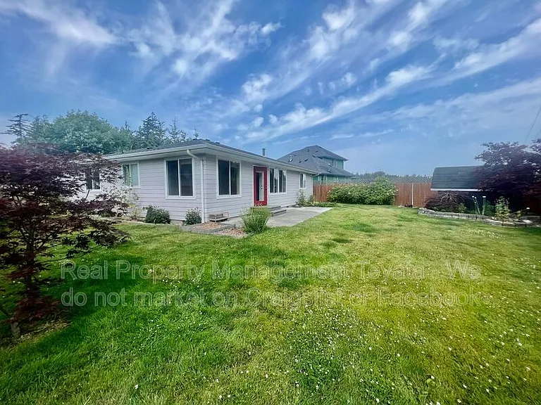 8390 Richmond Park Rd — Photo 22