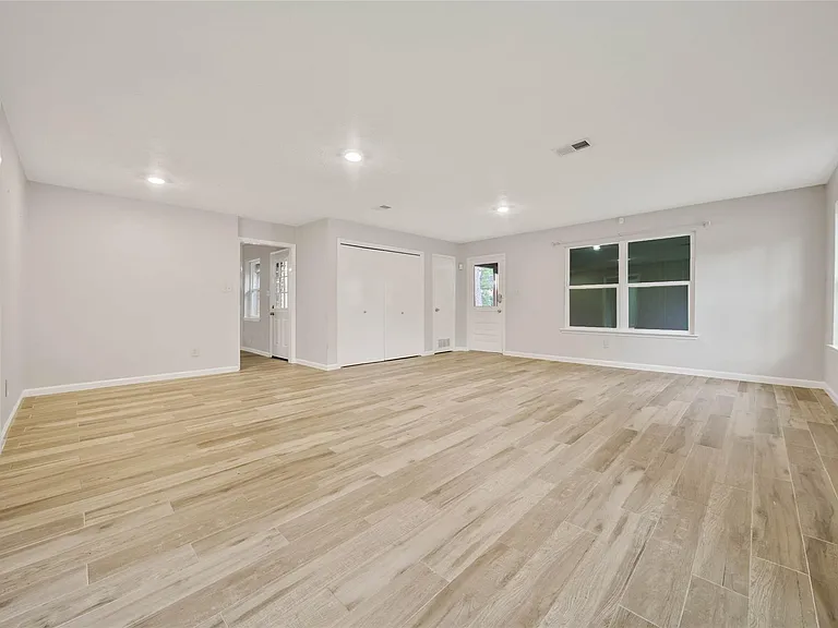 14719 Cedar Point Dr — Photo 30
