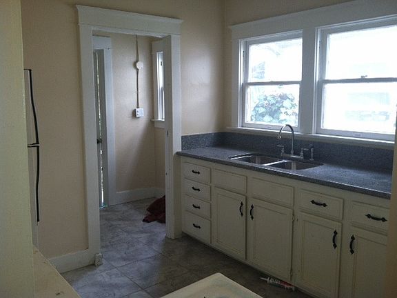 2nd image of 207 Horizon Ave