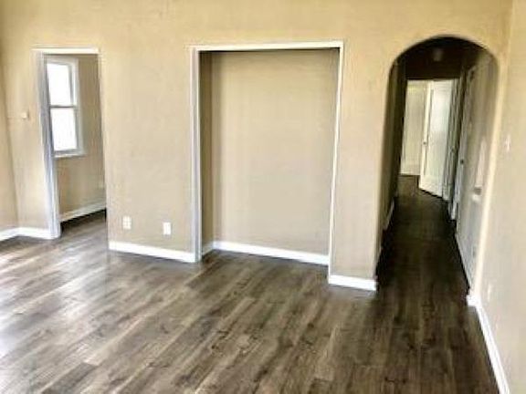 5th image of 444 N Sierra Bonita Ave #10