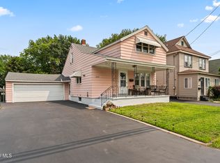 28f5c04d70434b53da61be01d36a94