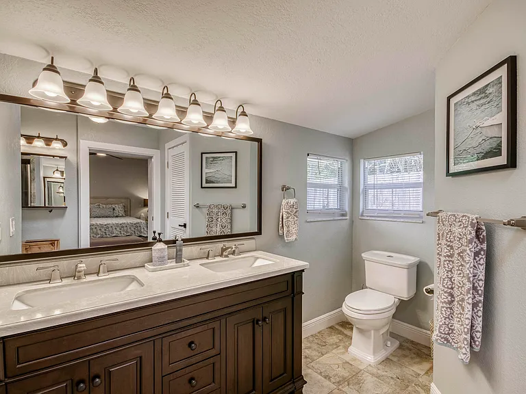 404 S Caloosahatchee Ave — Photo 12