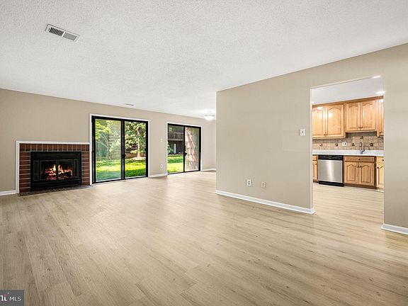4th image of 112 Chase Rd #106