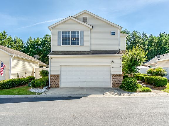 5th image of 271 Hiawassee Dr
