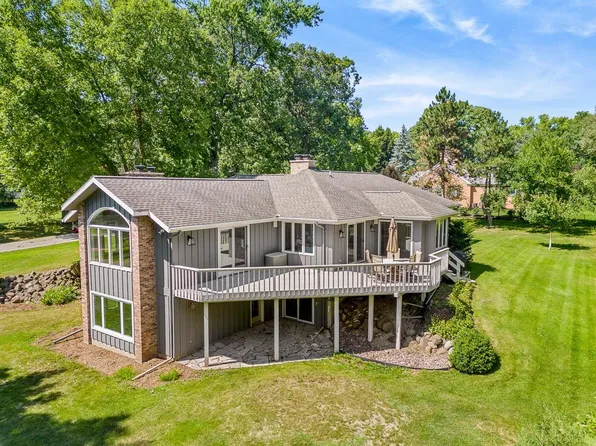 303 Lac Verde Cir, Green Lake, WI 54941