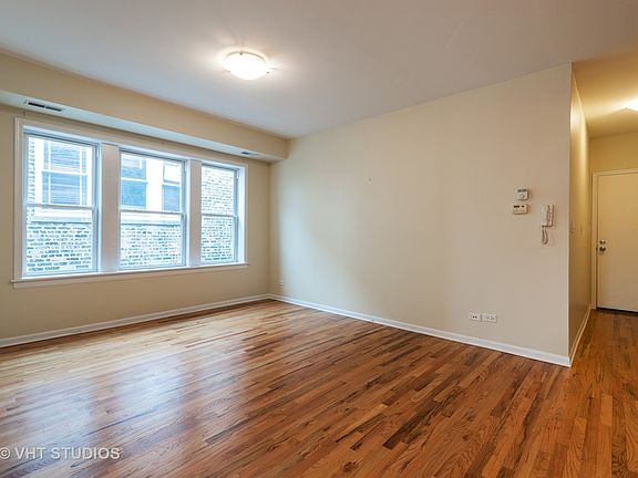 2nd image of 1738 W Foster Ave APT 3R