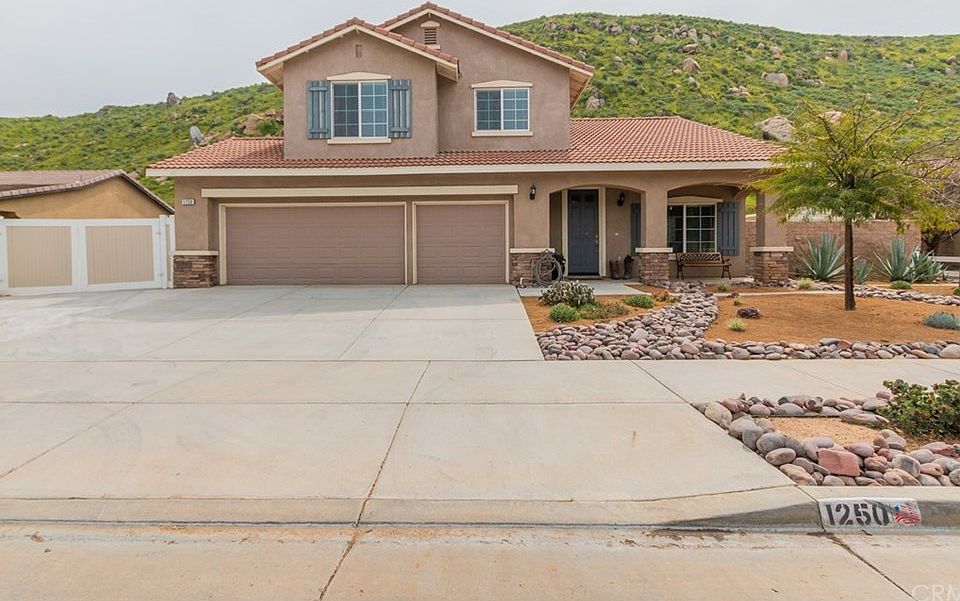 1st image of 1250 Riverstone Ct