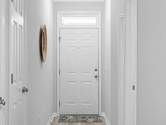 3rd image of 826 Ruffin Street