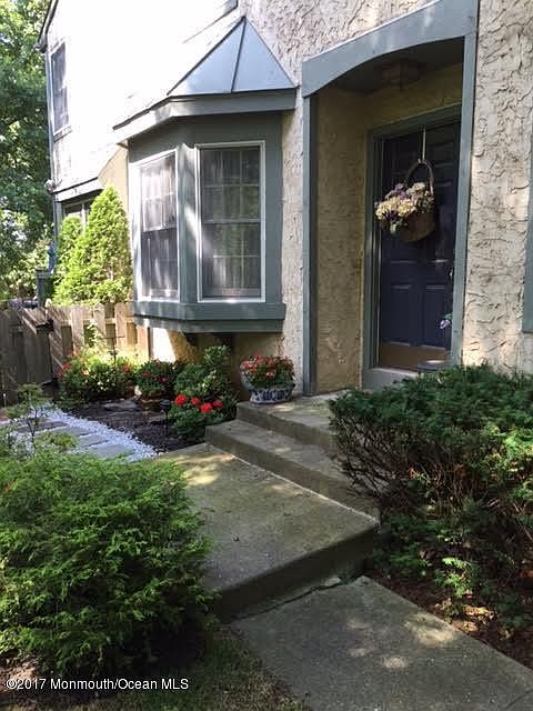 1st image of 44 Dorchester Dr
