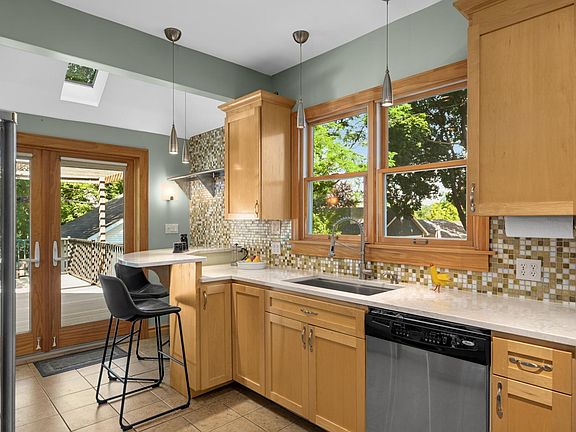 3rd image of 4436 Zenith Ave S