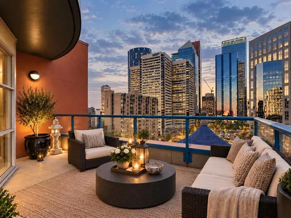 205 W Riverfront Ave SW #1005, Calgary, AB T2P 5K4