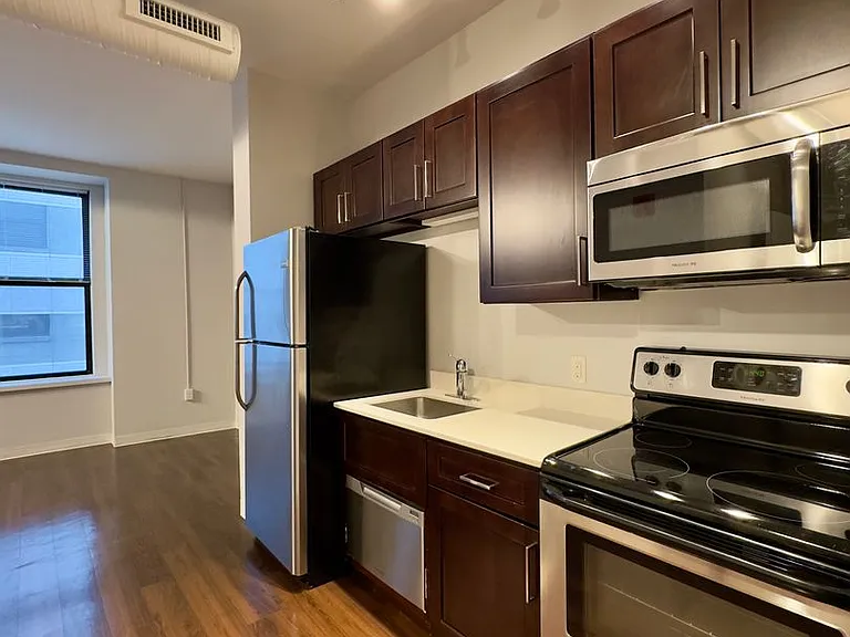 Charming 1 Bedroom/1 Bathroom Apartment Unit in Downtown Baltimore, MD! Unit 416 — Photo 47