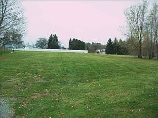 3rd image of 427 Dogwood Ct