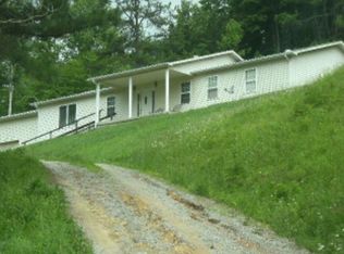 154 Hinkle Branch Rd, Flat Lick, KY 40935