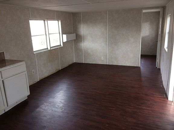 4th image of 805 Splane Dr APT C