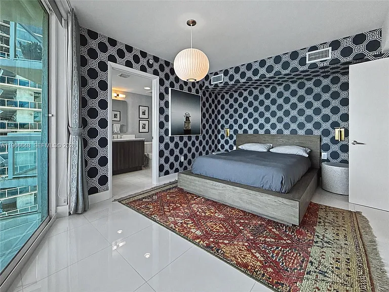 665 NE 25th St #2102 — Photo 13