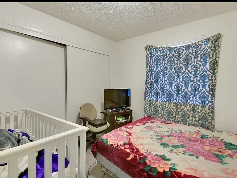 277 Percy Ave #1 — Photo 3