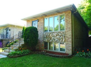 4910 S Campbell Ave, Chicago, IL 60632