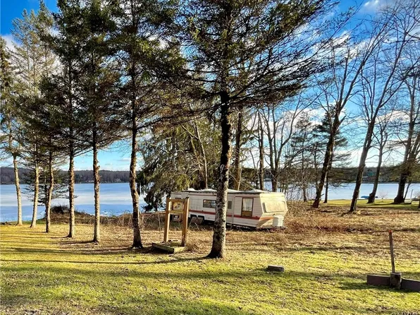199 Cottage Ln #5, Norwich, NY 13815