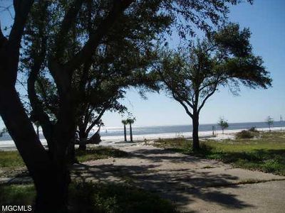 716 Beach Blvd, Gulfport, MS, 39501