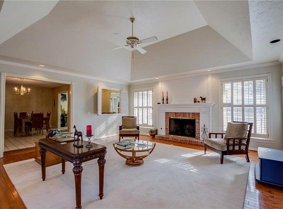 4th image of 3140 Rosewood Ln