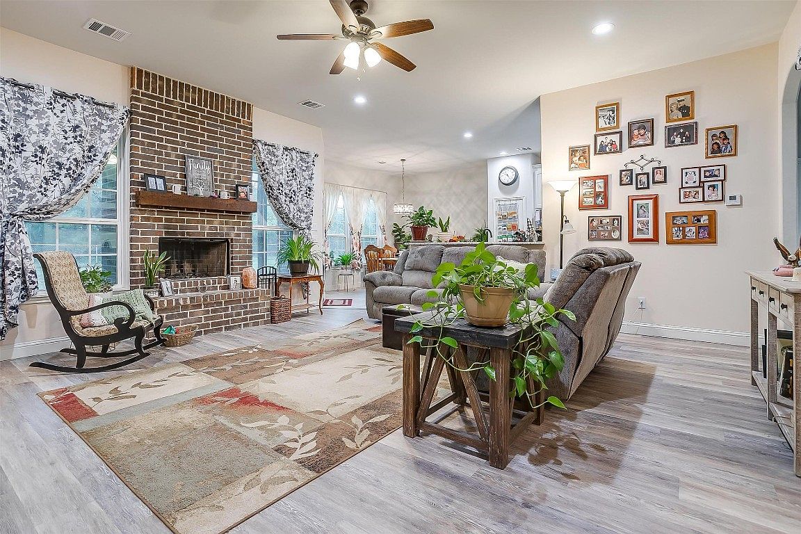 3504 Dove Creek Rd, Cleburne, TX 76031 Zillow