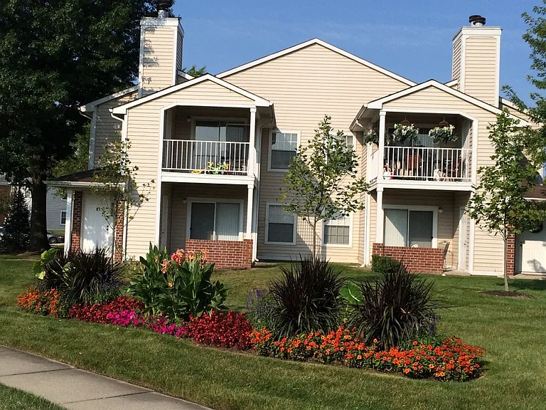 Sunblest Apartments — Photo 8