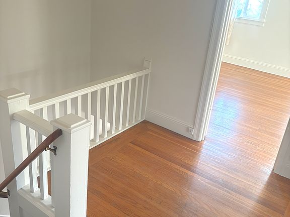 3rd image of 1202 23rd Ave