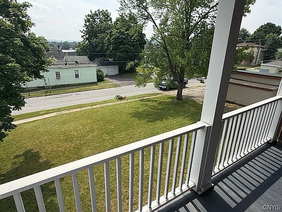 4th image of 1203 Noyes St