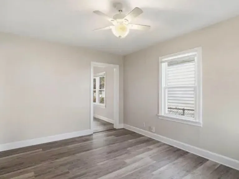 2707 Montana Ave — Photo 7