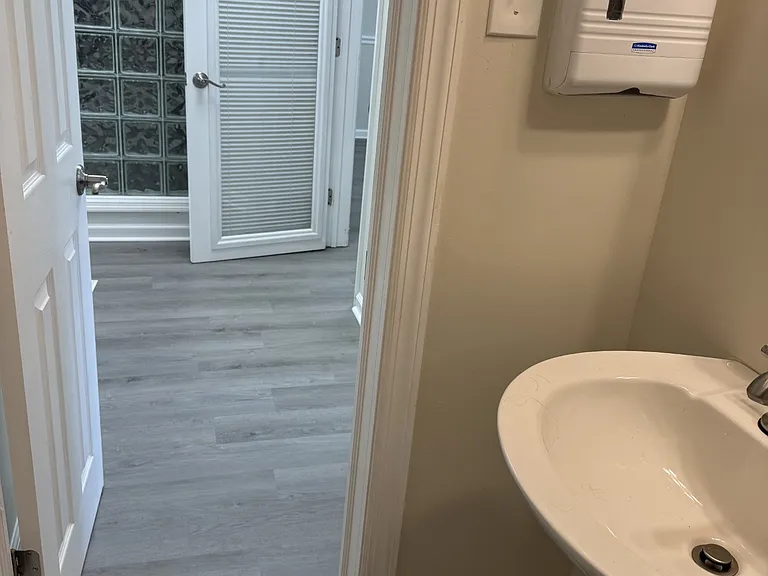 1 Britton Pl #2 — Photo 14