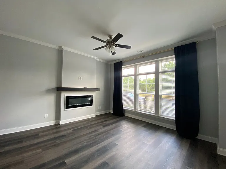 118 Philips Sq — Photo 30