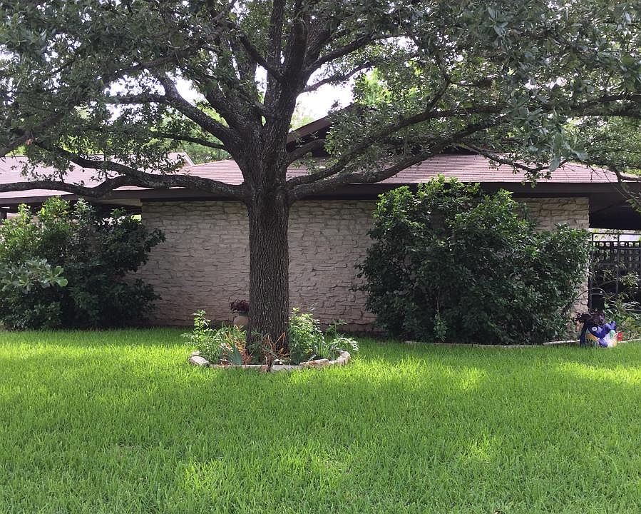 1st image of 8114 Exmoor Dr #A