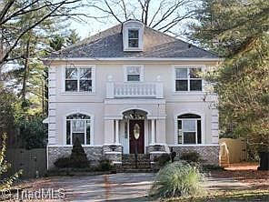 1st image of 1311 Sunset Dr