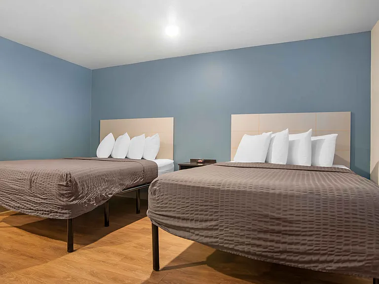 Studio Suite - 2 Queen Beds
