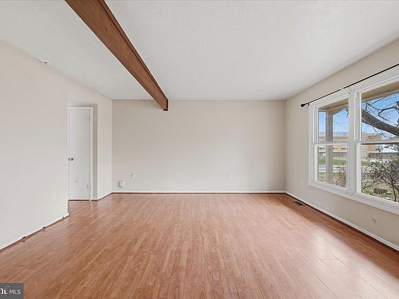 5th image of 8230 Blue Ridge Ct