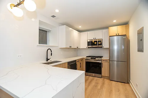 618 W Wrightwood Ave #GF Photo 1