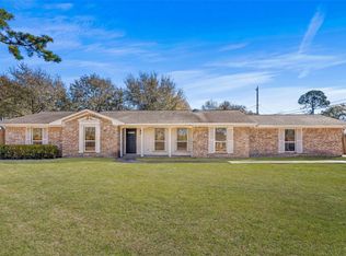 6646 Bayou View Dr, Houston, TX 77091