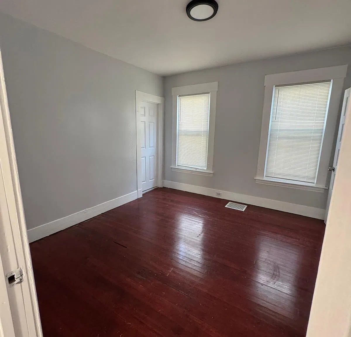 2 bed, 1080 sqft, $1,750 — Photo 3