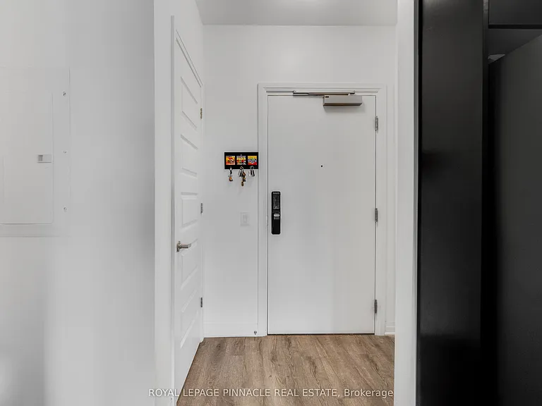 460 Gordon Krantz Ave #209 — Photo 14