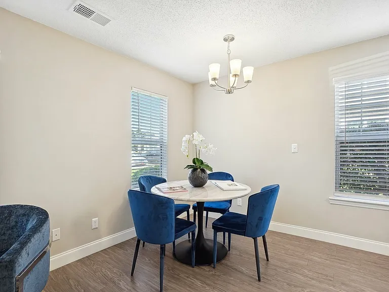 Stonebrook Apartments