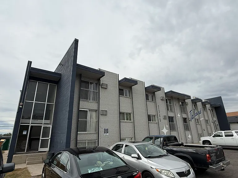 Tailwinds Apartments — Photo 12